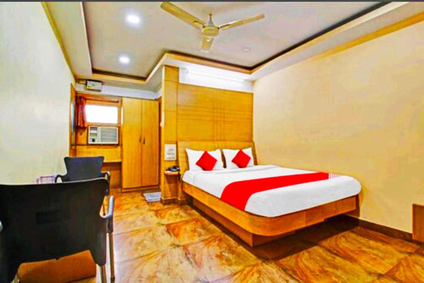 Hotel Pavithra Paradise Bangalore Esterno foto